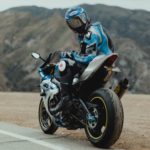 バイクヘルメットのミラーシールド完全ガイド：選び方と使い方